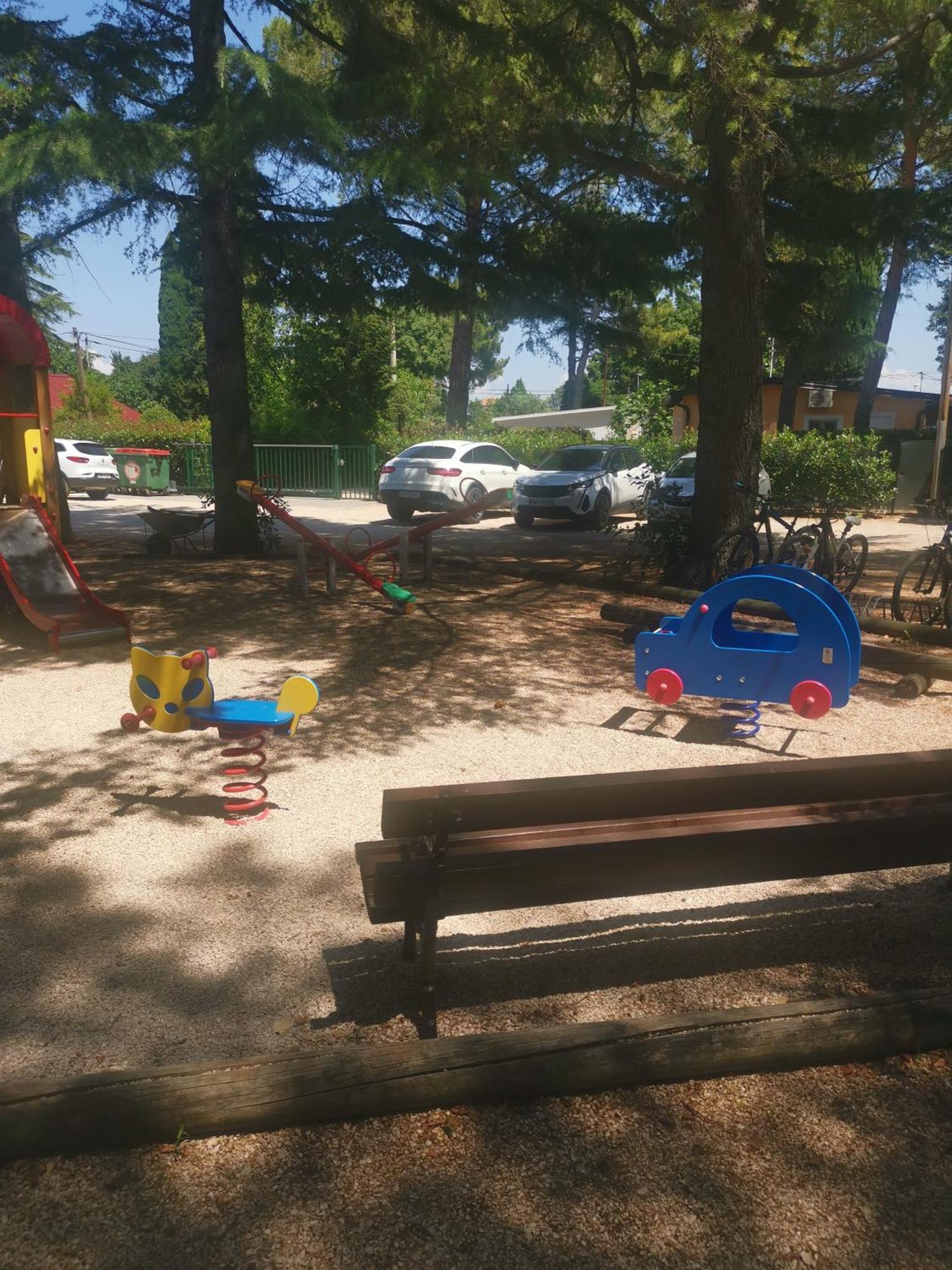Holiday Park Mimoza Basanija Exterior photo